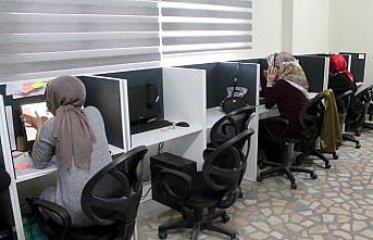 Bayburtlu kadın girişimci KOSGEB desteğiyle açtığı çağrı merkezinde 40 genci istihdam ediyor