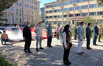 Boyabat'ta Gençlik Haftası dolayısıyla çelenk sunma programı düzenlendi