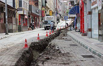 Cumhuriyet Caddesi altyapı yenileme çalışması nedeniyle trafiğe kapatıldı