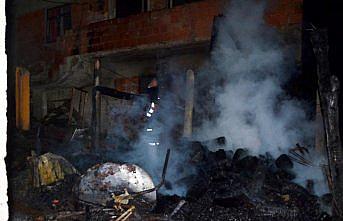 GÜNCELLEME 3- Kastamonu'da çıkan yangında 6 ev hasar gördü