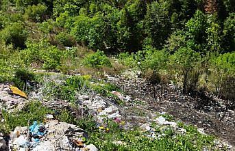 Kastamonu'da çöplükte çıkan ve ormana sıçrayan yangın söndürüldü