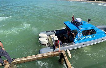 Samsun'da denizde boğulmak üzereyken ekiplerin sudan çıkardığı çocuk hastanede yaşamını yitirdi