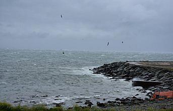 Trabzon'da fırtına ve yağış etkili oldu