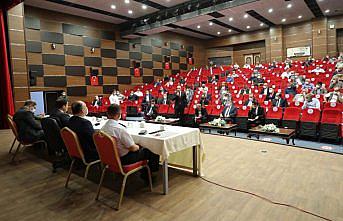 Amasya Valisi Masatlı muhtarlarla buluştu