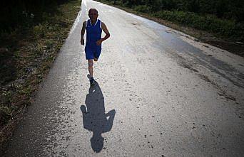 “Atlet Cemal“ 15 yıldır işine koşarak gidip geliyor