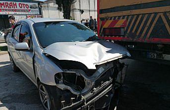 Çarşamba'da iki otomobil çarpıştı: 1 yaralı