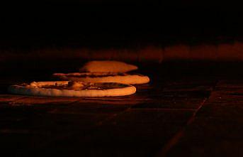 Coğrafi işaret tescilli Sürmene pidesi tadanları hayran bırakıyor