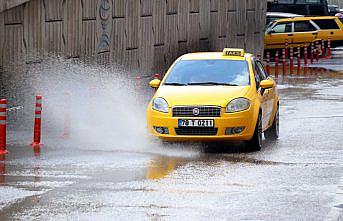 Karabük ve Bolu'da sağanak aralıklarla etkili oluyor