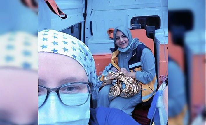 Karabük'te hamile kadın hastaneye kaldırılırken ambulansta doğum yaptı