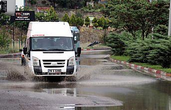 Karabük'te sağanak etkili oluyor
