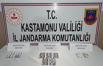 Kastamonu'da motosiklet koltuğuna gizlenmiş 87 uyuşturucu hap yakalandı