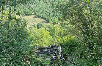 Samsun'da minibüs uçuruma devrildi: 4 yaralı