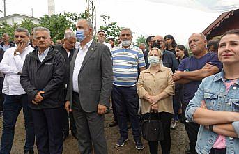 Sanatçı Kazım Koyuncu, vefatının 16. yılında Artvin'deki kabri başında anıldı