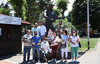 Şarkıcı Barış Akarsu, doğum gününde memleketi Amasra'da anıldı