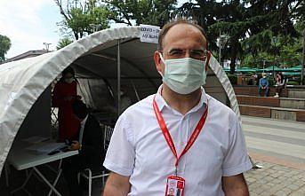 Trabzon meydanında mobil aşılama merkezi kuruldu