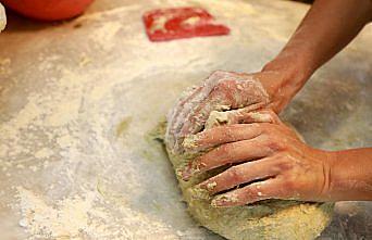 Coğrafi işaret tescilli baston ekmeğinin yeşil çay pudralısı yapıldı