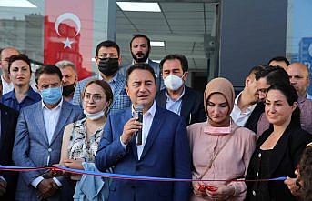 DEVA Partisi Genel Başkanı Babacan, partisinin Atakum ilçe bakanlığının açılışına katıldı: