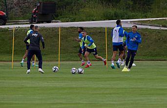 Fenerbahçe, Topuk Yaylası'ndaki yeni sezon hazırlık kampına başladı