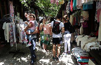 Hafta sonunu fırsat bilen tatilciler Safranbolu'da yoğunluk oluşturdu