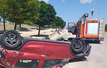 Merzifon’da şarampole devrilen otomobilin sürücüsü yaralandı
