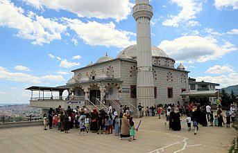 Samsun'da cami ve kurslar çocuk sesleriyle şenlendi