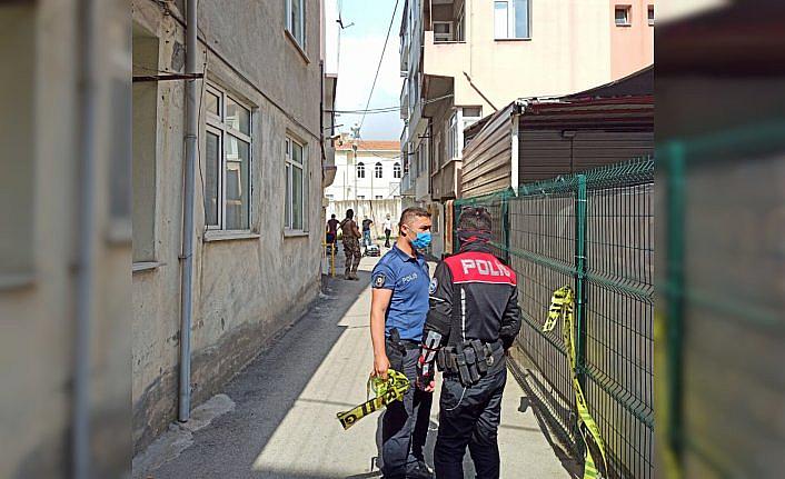 Sinop'ta eşini bıçakla öldürdüğü iddiasıyla gözaltına alınan şüpheli tutuklandı