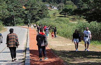 Abant'ta hafta sonu yoğunluğu yaşanıyor