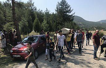 Karabük'te hafif ticari aracın çarpması sonucu ölen çocuğun cenazesi toprağa verildi