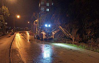 Sinop'ta sağanak su baskınlarına neden oldu