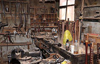 Tokatlı zurna ustası düğün sezonunda talebi karşılamaya çalışıyor