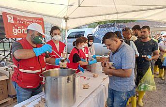 Türk Kızılay, sel felaketinin yaşandığı Sinop'ta 130 bin kişiye sıcak yemek sağladı