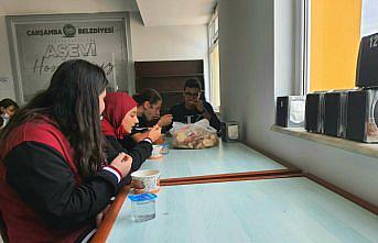 Çarşamba Belediyesi Aşevi öğrencilere de hizmet vermeye başladı