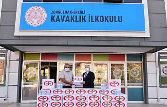 Erdemir'den 93 okula dezenfektan desteği