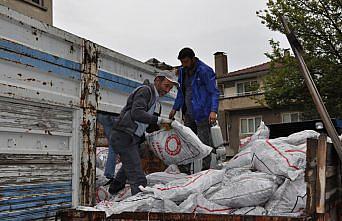 Gümüşhacıköy SYDV kömür yardımının dağıtımına başladı