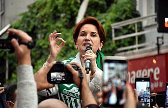 İYİ Parti Genel Başkanı Akşener Samsun'da esnafı ziyaret etti