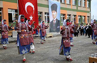 Kastamonu Valisi Çakır, İlköğretim Haftası etkinliklerinde konuştu: