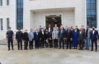 Kastamonu Valisi Çakır, Tosya ilçesinde ziyaretlerde bulundu