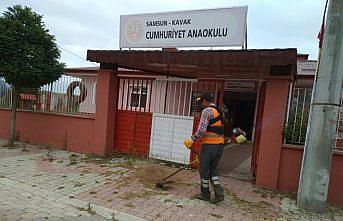 Kavak Belediyesinden okul bahçelerinde temizlik