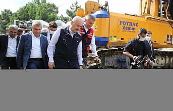 Ulaştırma ve Altyapı Bakanı Karaismailoğlu, Ayancık ilçesinde konuştu: