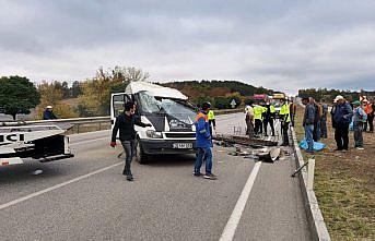 Amasya'da tarım işçilerini taşıyan minibüsün devrildi, 18 kişi yaralandı