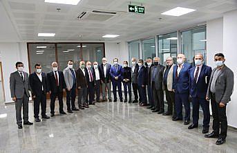 Giresun Valisi Ünlü, muhtarlarla bir araya geldi