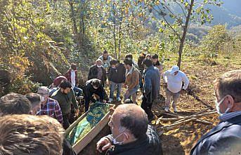 Giresun'da trafik kazasında hayatını kaybeden gencin cenazesi toprağa verildi
