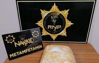 Rize'de şüphe üzerine durdurulan araçta uyuşturucu ele geçirildi