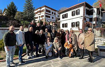 Bakan Ersoy'un eşi Pervin Ersoy ve sanatçılar Safranbolu'yu ziyaret etti