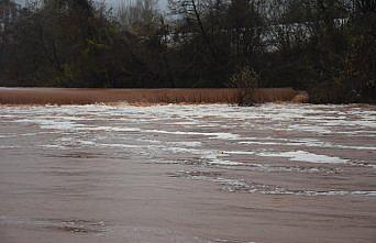 Bartın Irmağı'ndaki köpürmeyle ilgili inceleme başlatıldı