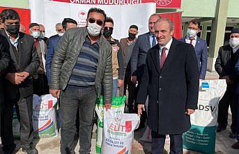 Bayburt'ta çiftçilere 66 bin kilogram tohum desteği sağlandı