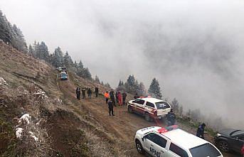 Rize'de kurtarma çalışmasına katılan jandarma aracı uçuruma yuvarlandı