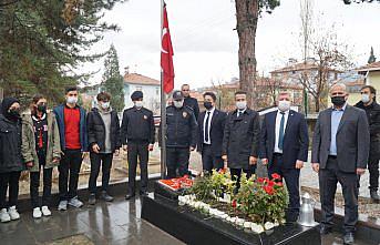 Şehit öğretmen Aybüke Yalçın kabri başında anıldı