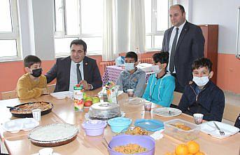 Kaymakam Gökcecik Yerli Malı Haftası programına katıldı