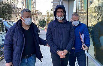 Samsun'da dolmuştaki yolcunun cep telefonunu çalan zanlı yakalandı